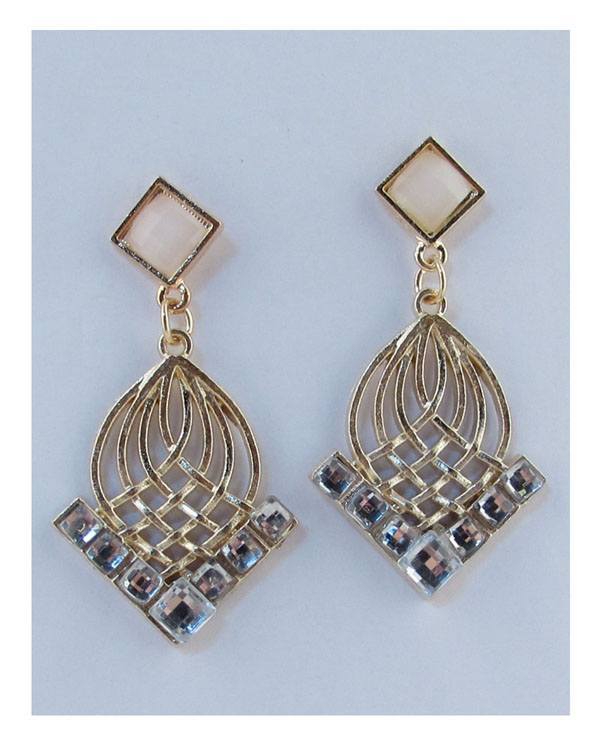 Drop earrings w/faux stone